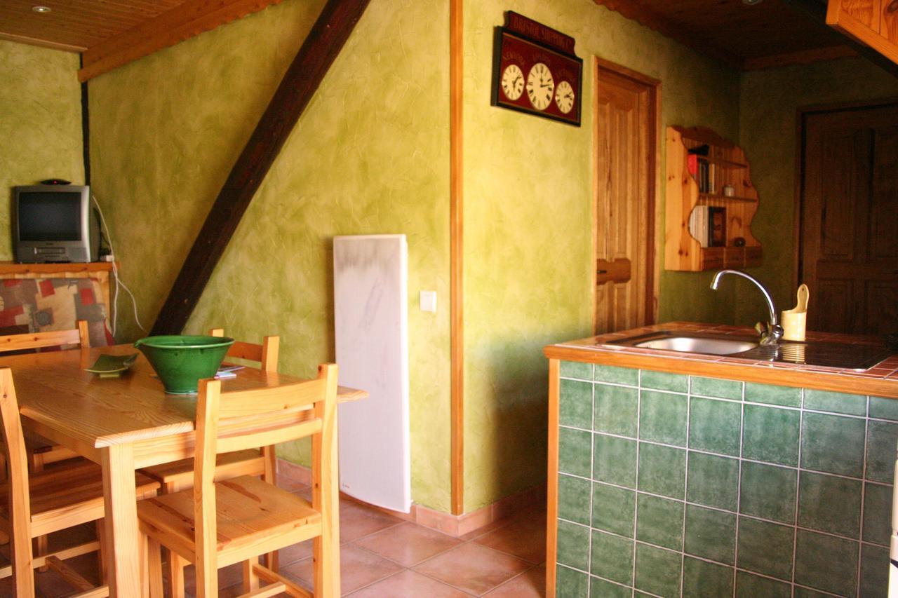 Gite Les Foulons Saint-Jean-Saint-Nicolas Room photo